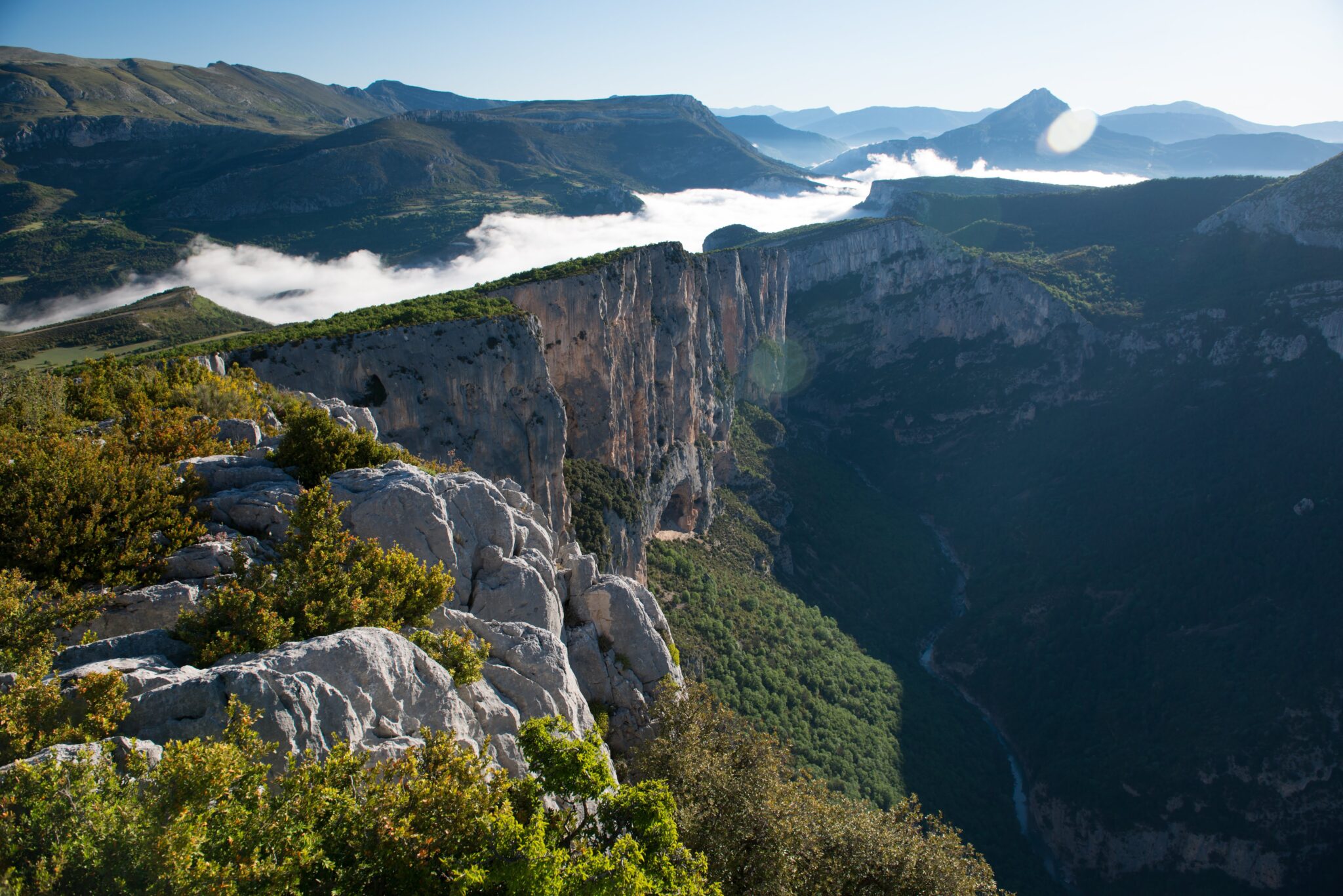 Depuis-la-dent-d_Aire-photo-Raphael-Thiebaut-Ecocine-Verdon-scaled.jpg